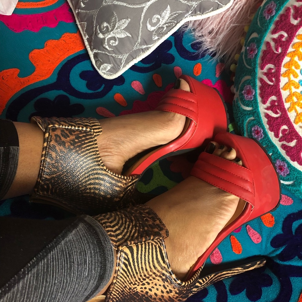 Red leopard pumps - Picture 3 of 3